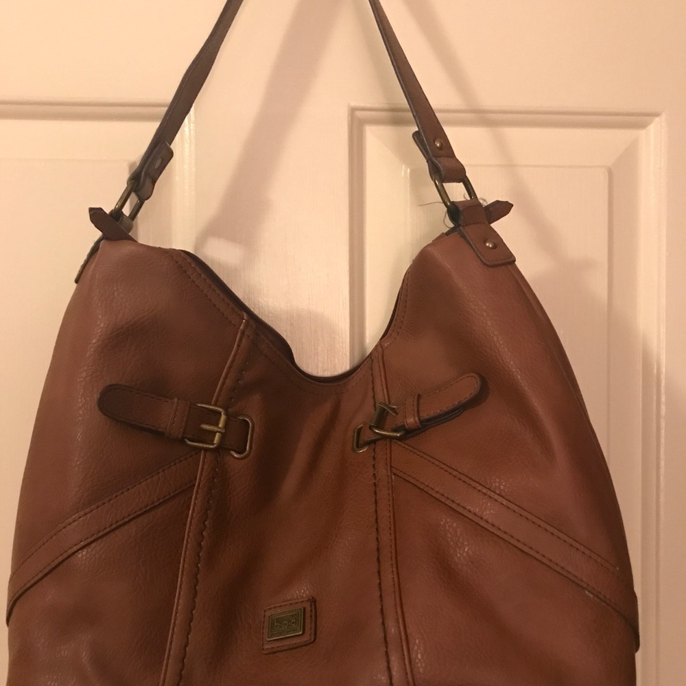 B.O.C. By Born leather purse